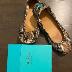 Tieks in Copperhead Snake